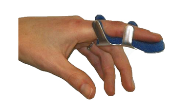 STECCA PER FRATTURA DITA A RANETTA FARMASPLINT MISURA PICCOLA IN ALLUMINIO MODELLABILE CON IMBOTTITURA IN SPUGNA POLIURETANICA ANTIALLERGICA RADIOTRASPARENTE 8 CM 1 PEZZO - FARMACIA33